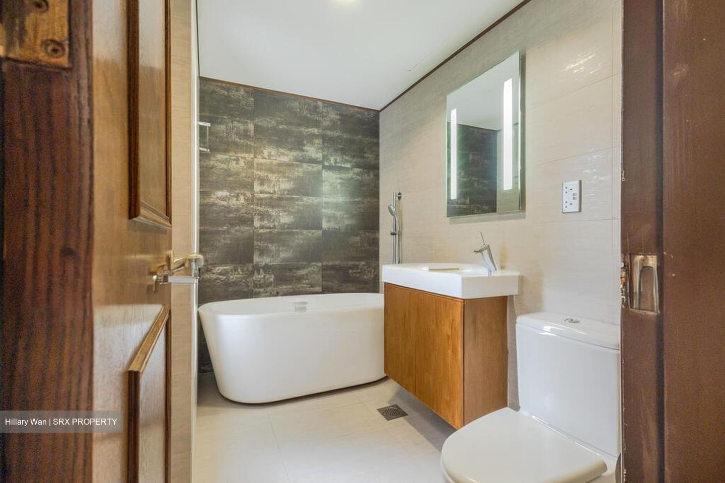 Beaverton Court (D10), Condominium #498764021